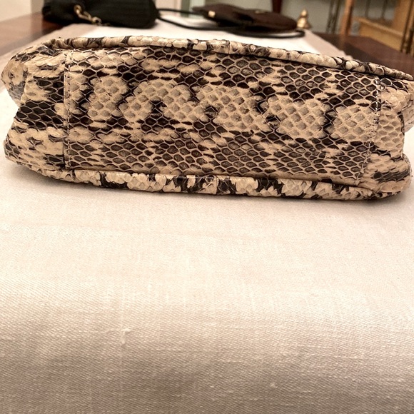 50% off.. 
BADGLEY MISCHKA vintage. Genuine snakeskin bag - Picture 9 of 12